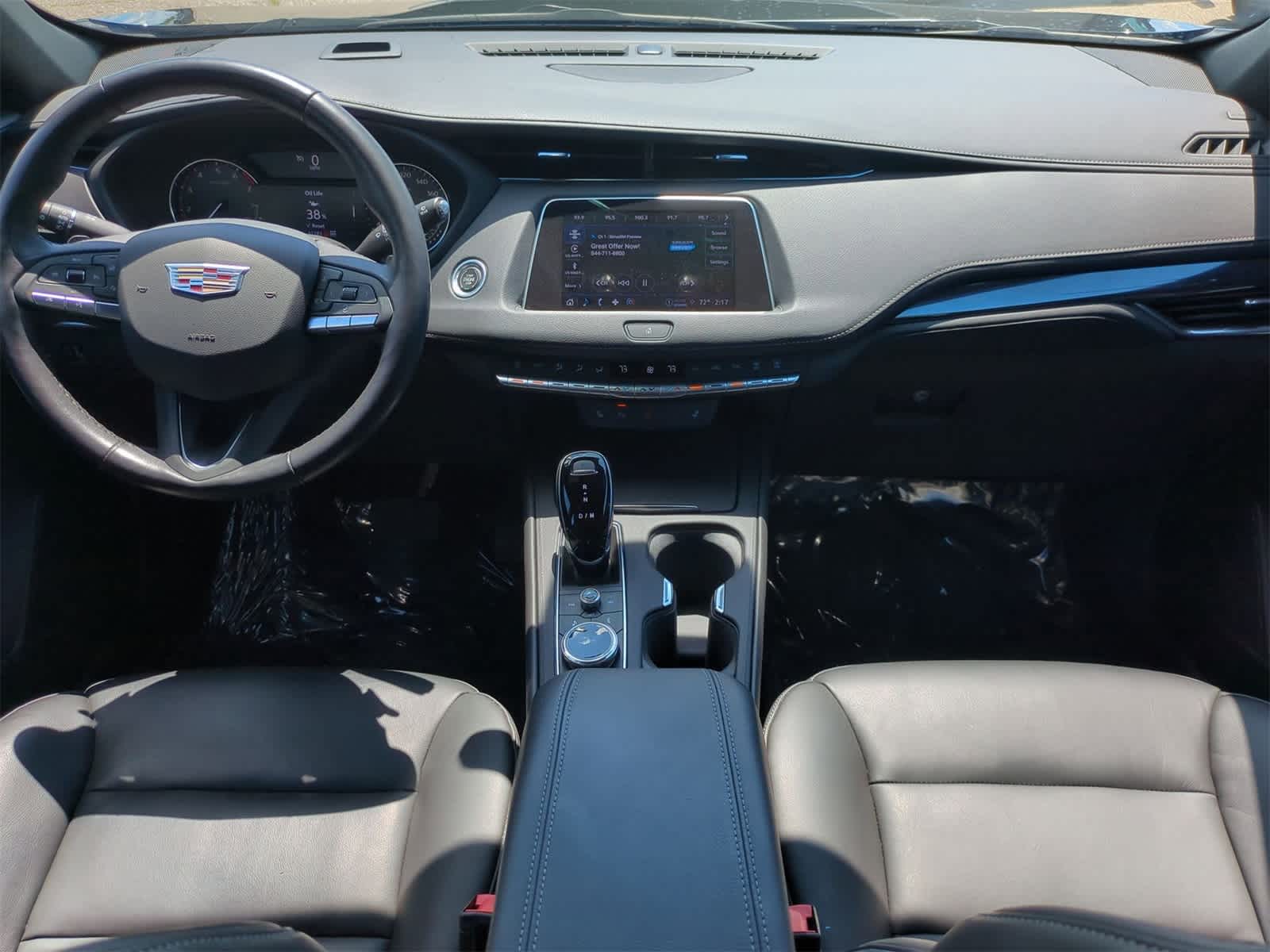 Thumbnail: 2023 Cadillac XT4 - 14