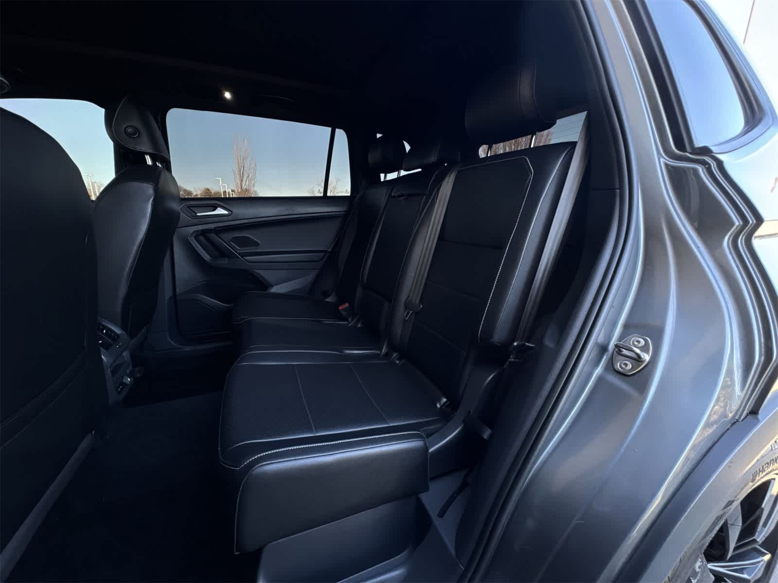 Thumbnail: 2021 Volkswagen Tiguan - 21