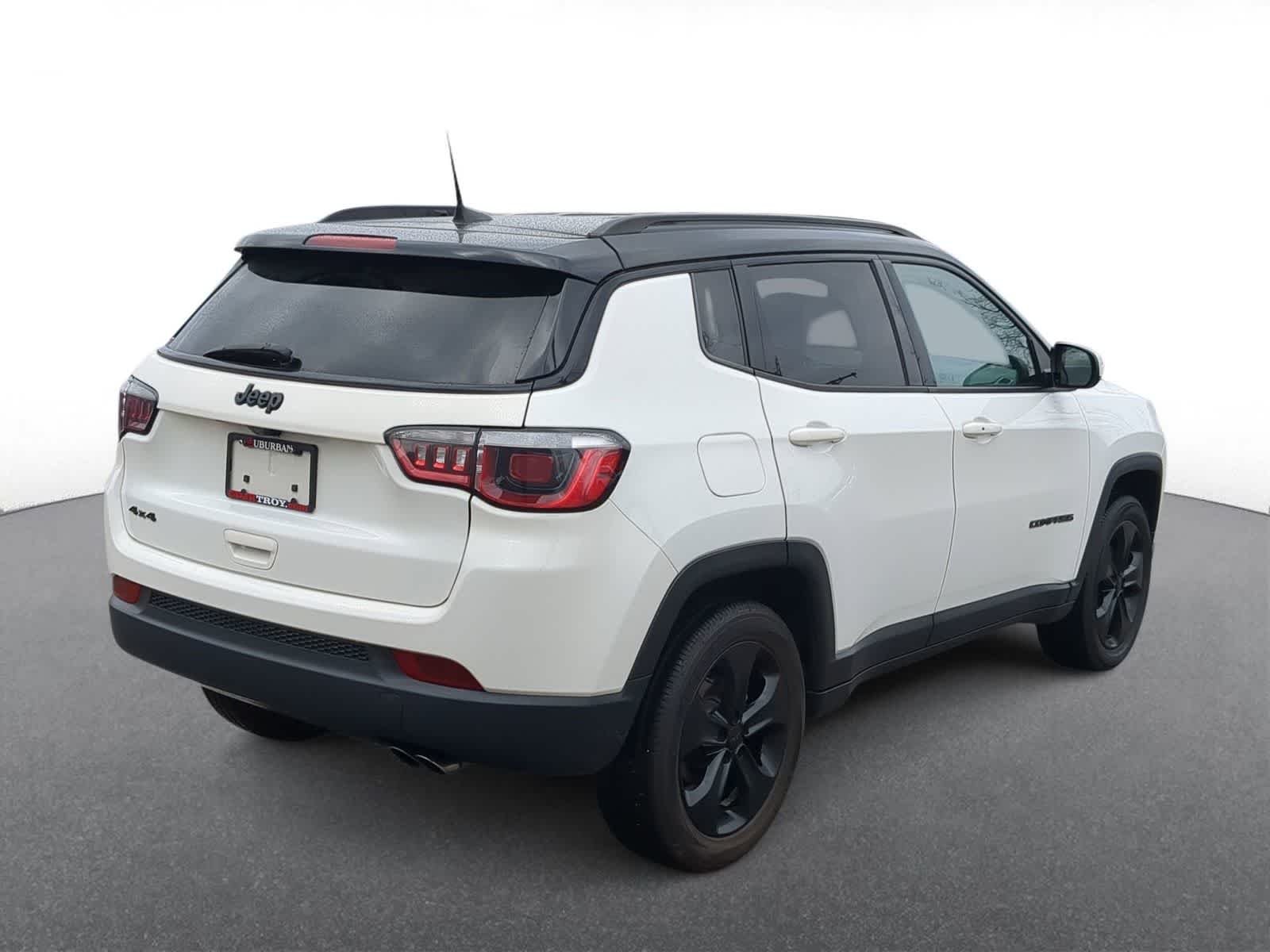 Thumbnail: 2018 Jeep Compass - 8