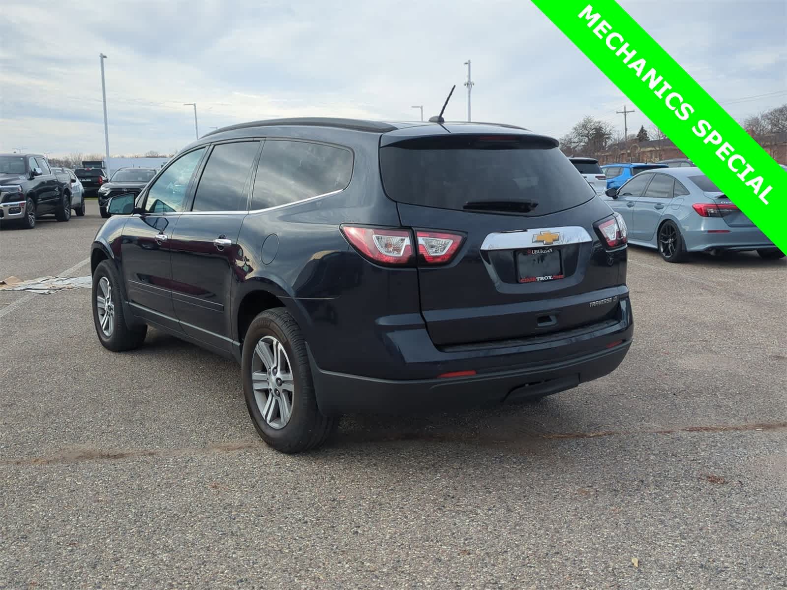 Thumbnail: 2015 Chevrolet Traverse - 12