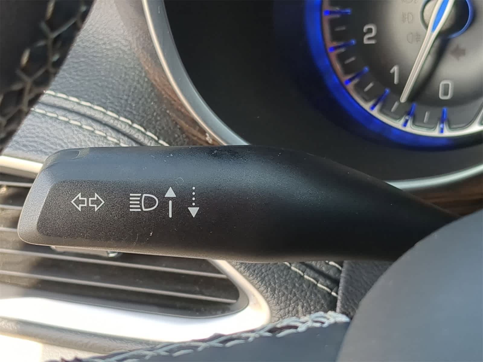 Thumbnail: 2023 Chrysler Pacifica - 35