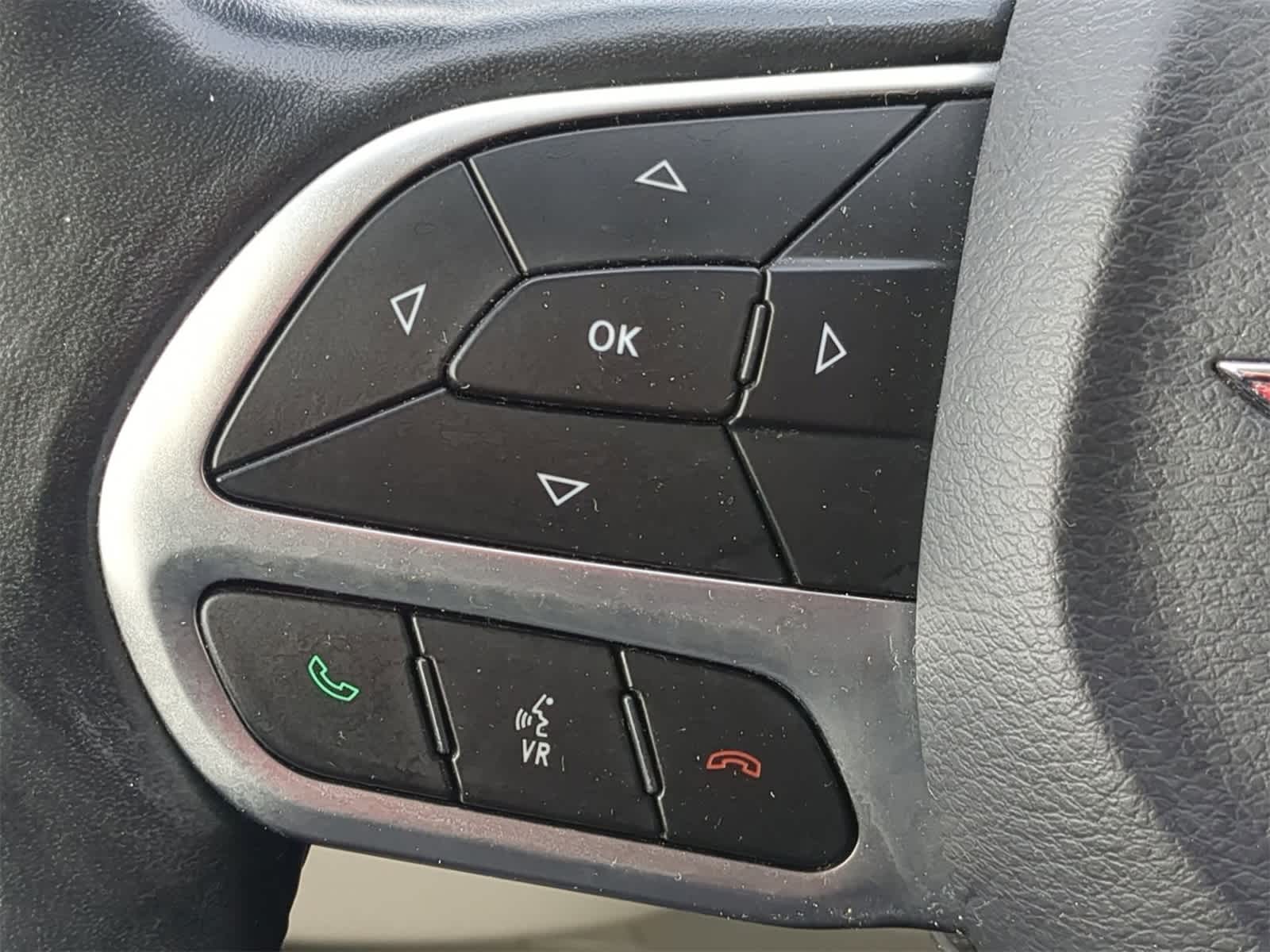 Thumbnail: 2017 Chrysler Pacifica - 31