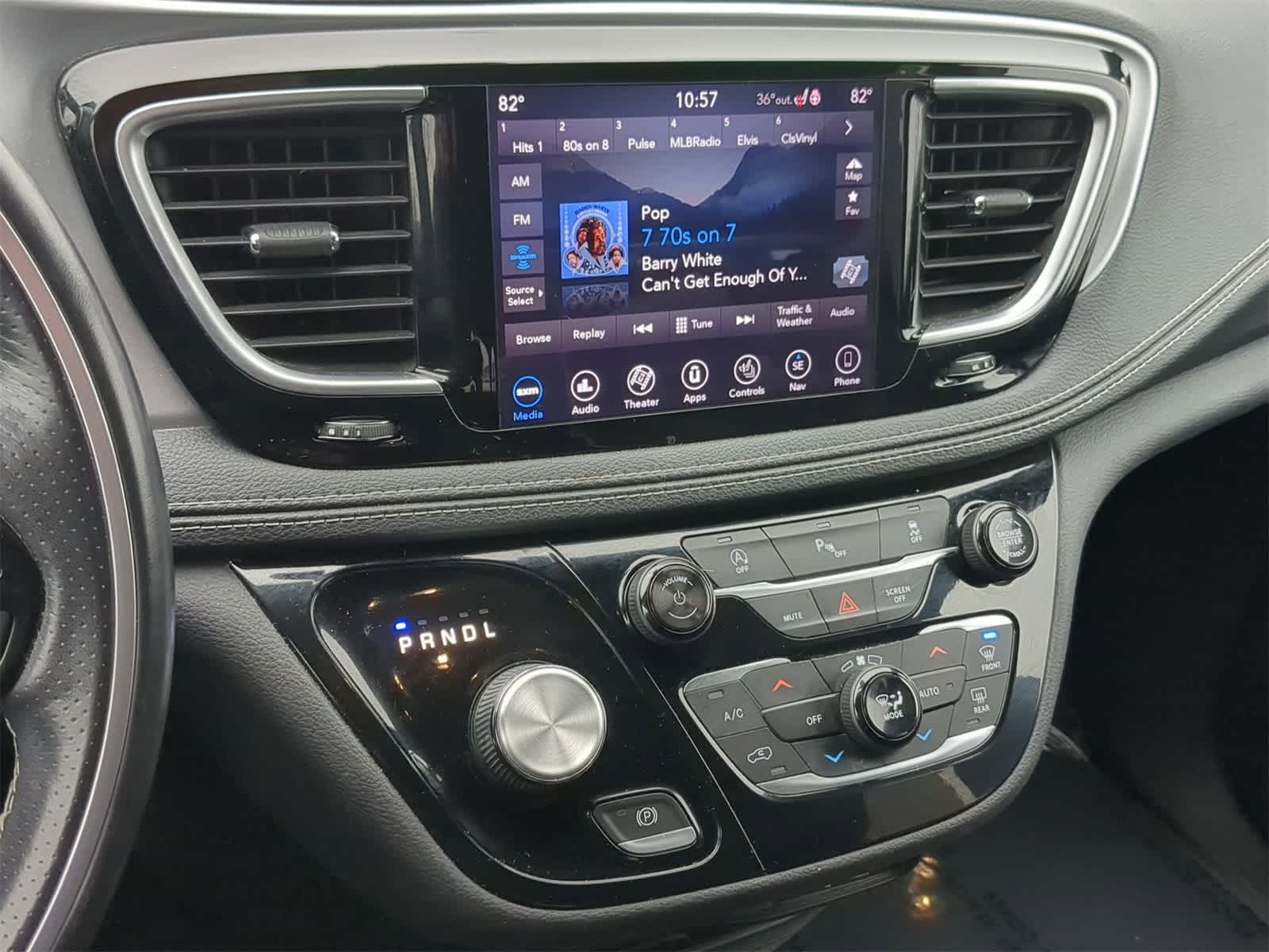 Thumbnail: 2019 Chrysler Pacifica - 37