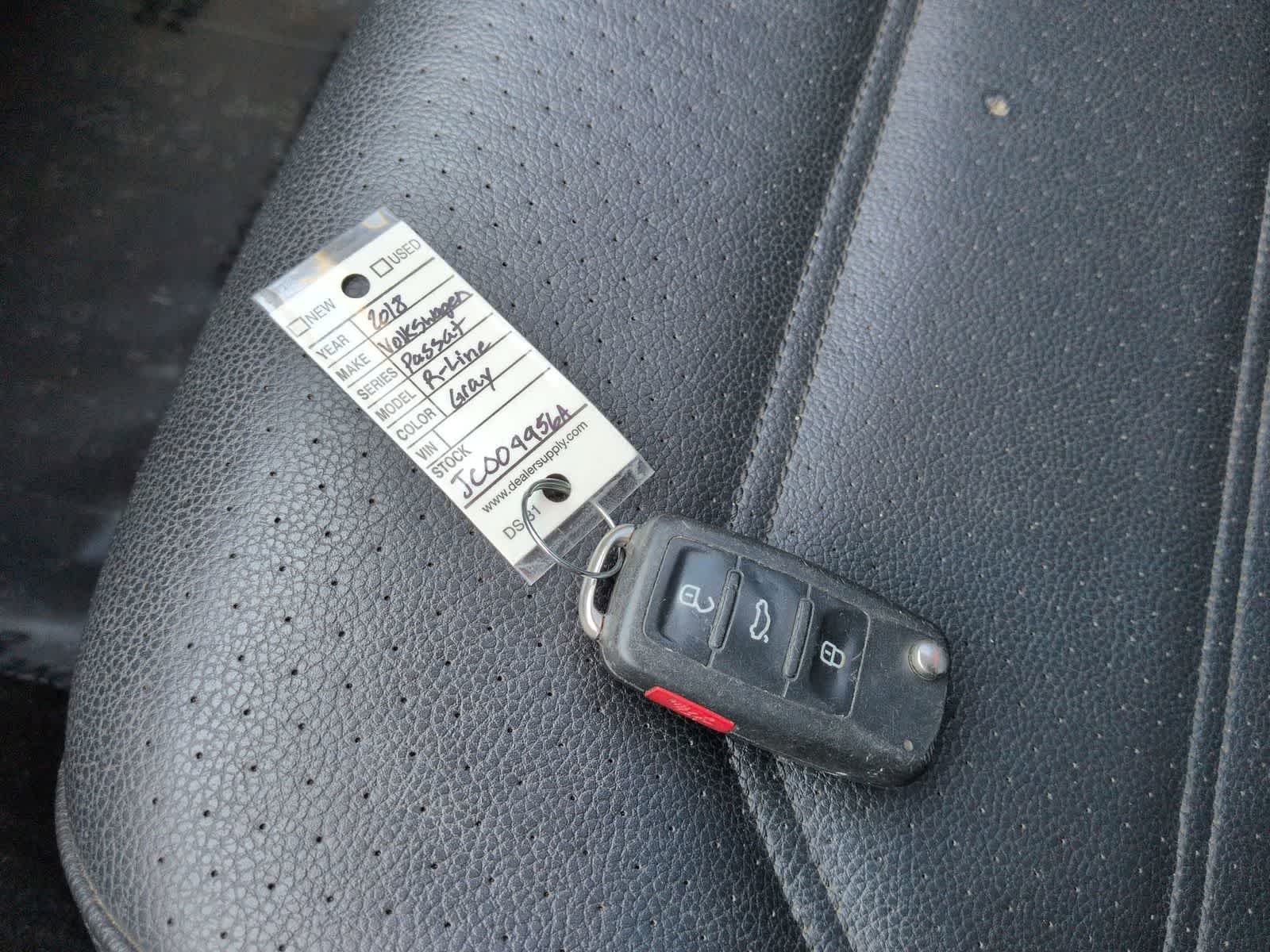 Thumbnail: 2018 Volkswagen Passat - 34