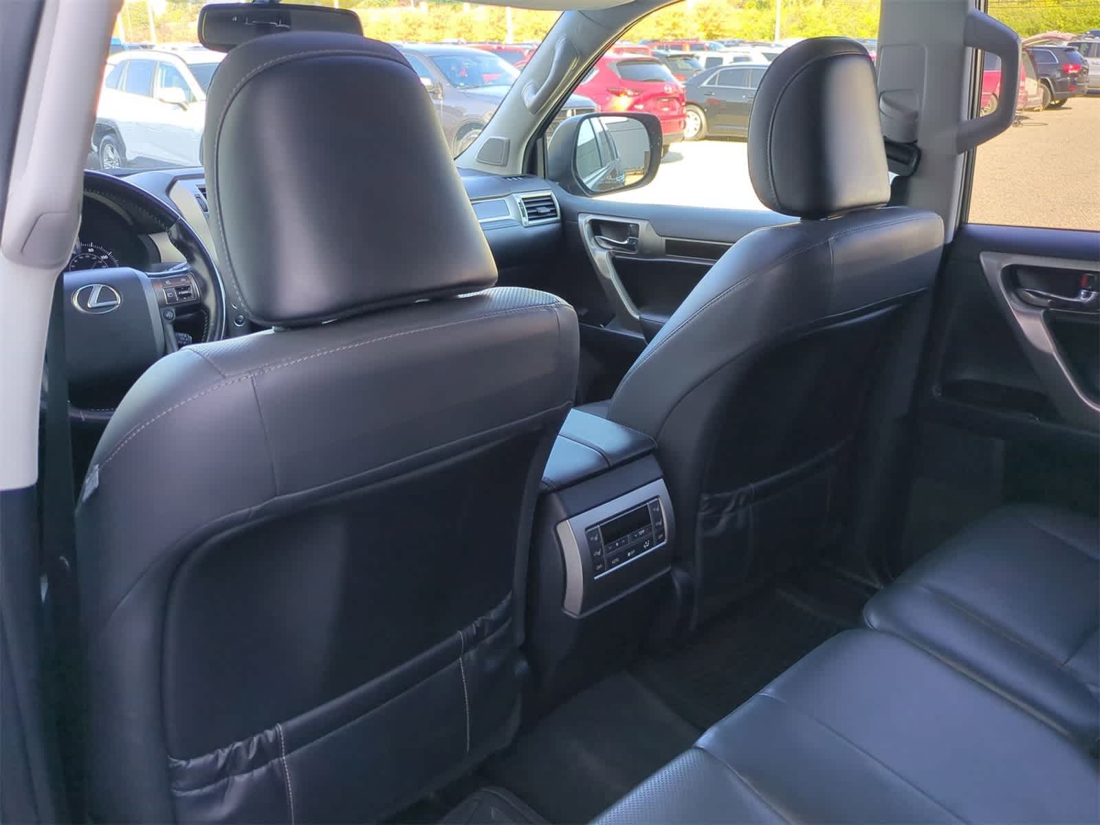Thumbnail: 2015 Lexus GX - 18