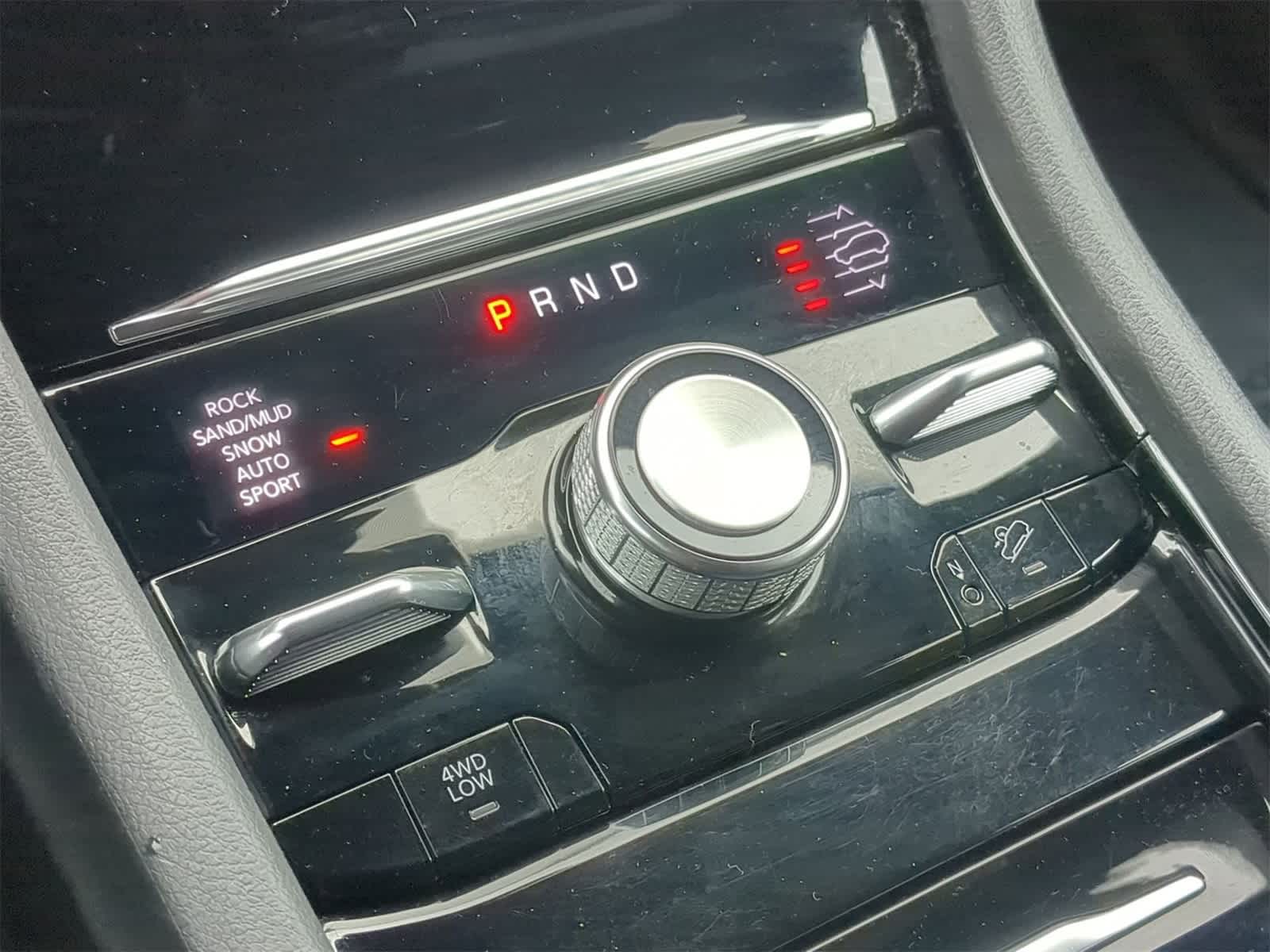 Thumbnail: 2023 Jeep Grand Cherokee - 38