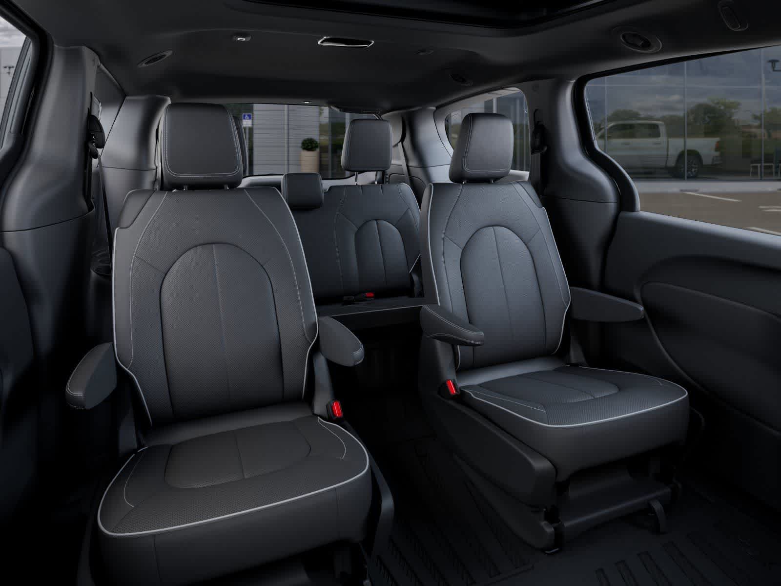 Thumbnail: 2027 Chrysler Pacifica - 15