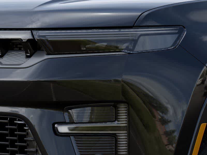 Thumbnail: 2026 Jeep Grand Wagoneer L - 10