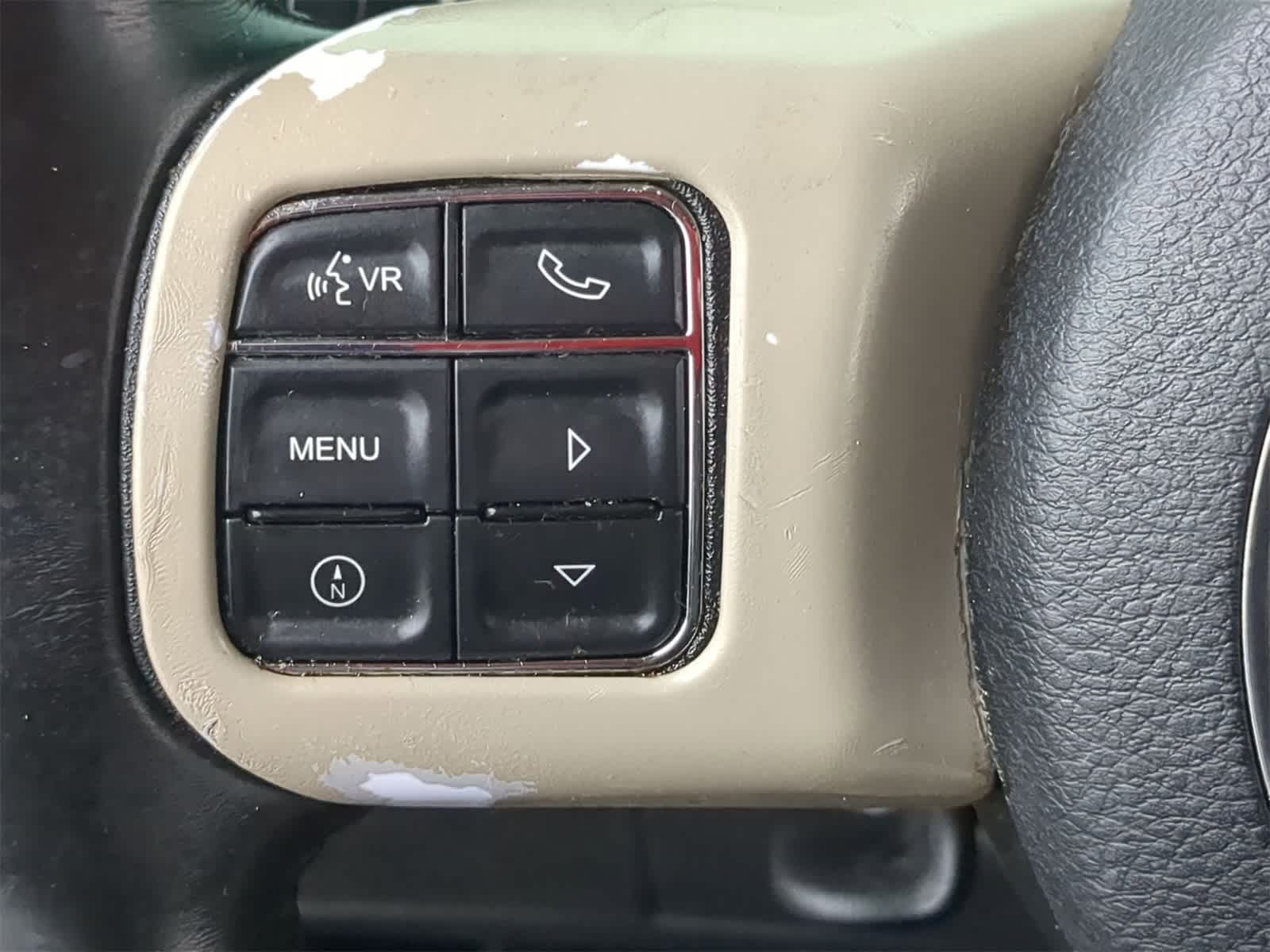 Thumbnail: 2017 Jeep Wrangler - 30