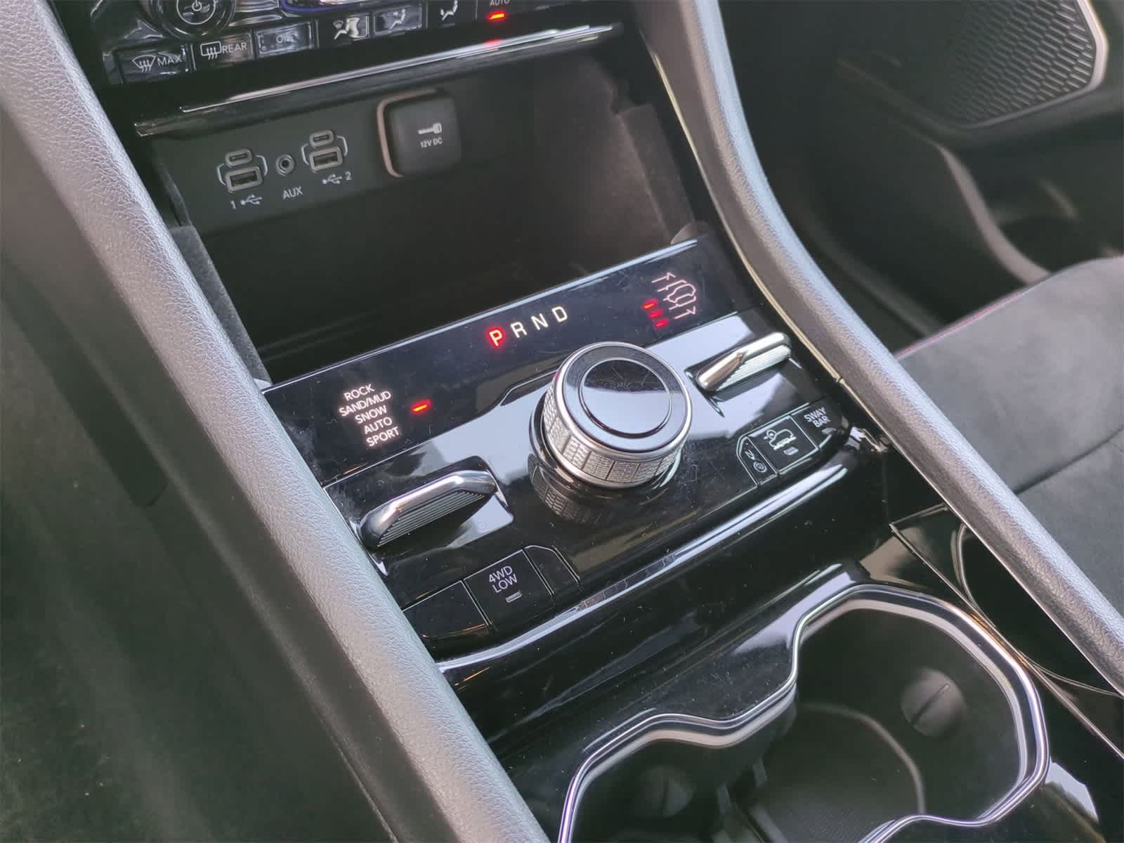 Thumbnail: 2022 Jeep Grand Cherokee - 32