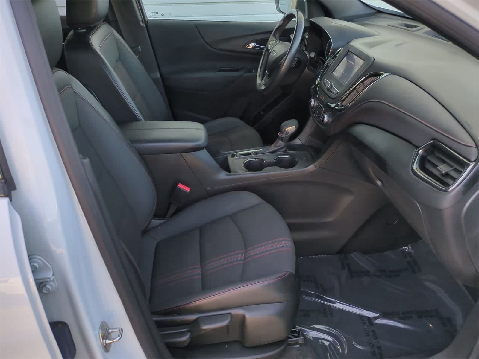 Thumbnail: 2022 Chevrolet Equinox - 21