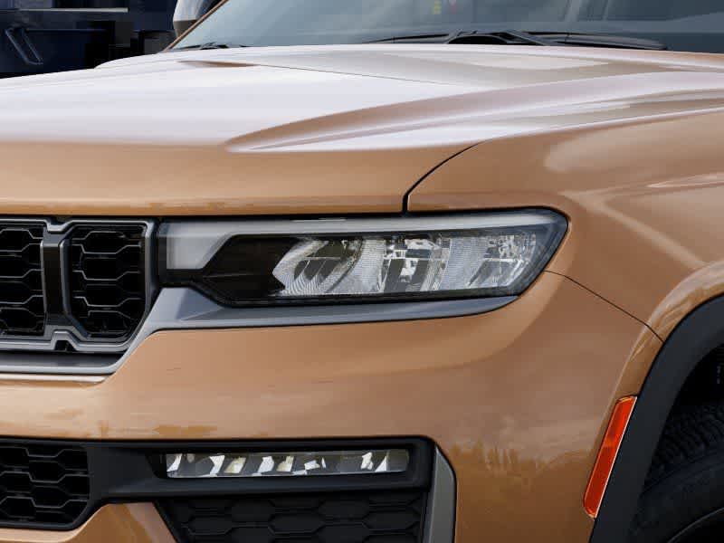 Thumbnail: 2026 Jeep Grand Cherokee - 10