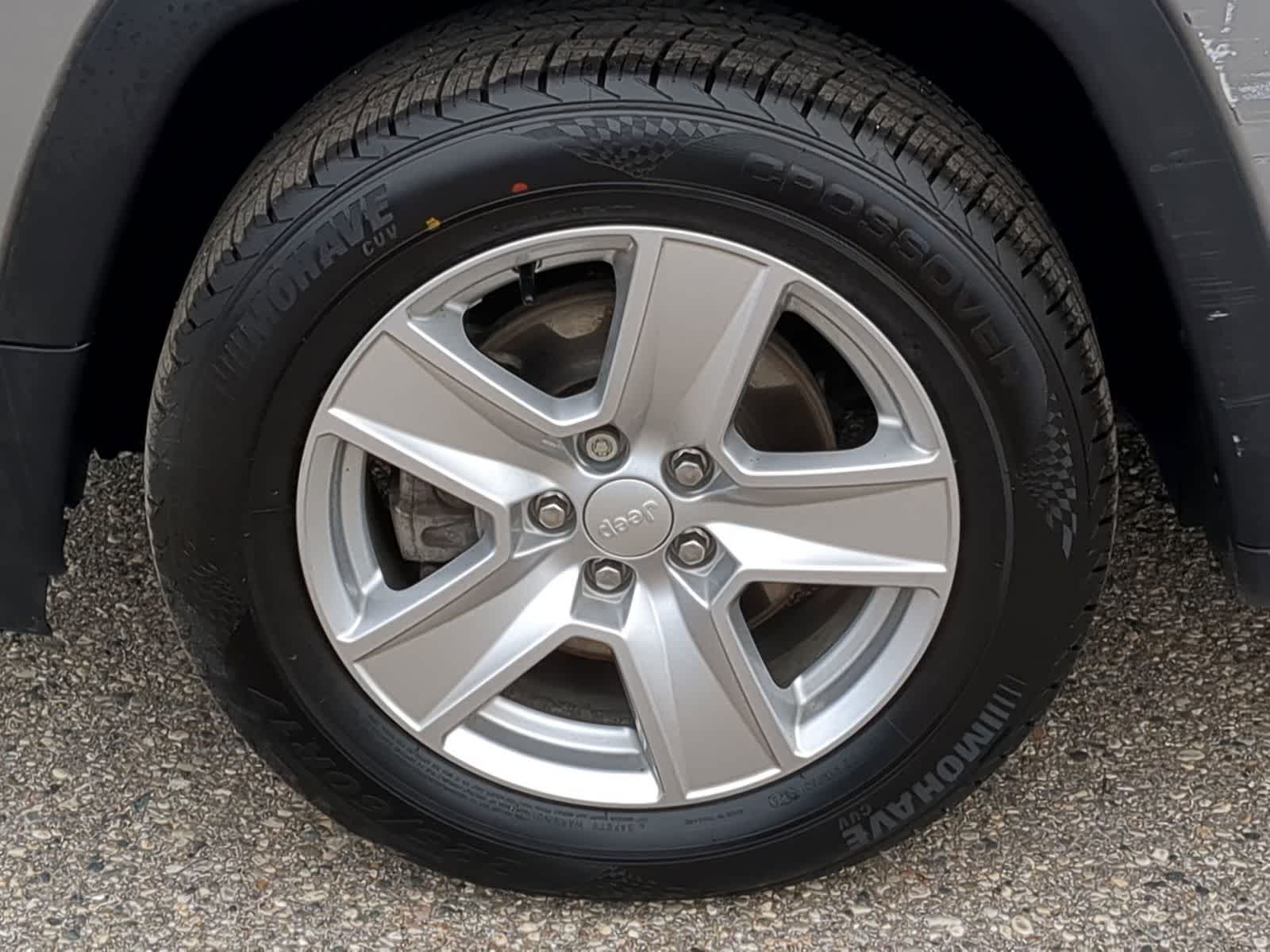 Thumbnail: 2022 Jeep Compass - 13