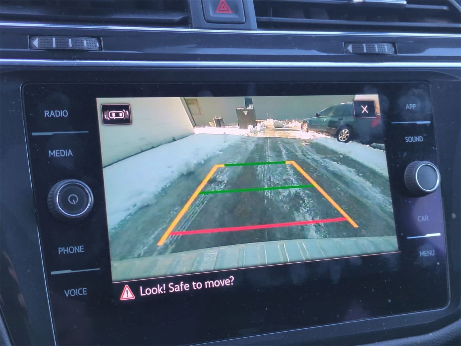 Thumbnail: 2022 Volkswagen Tiguan - 29