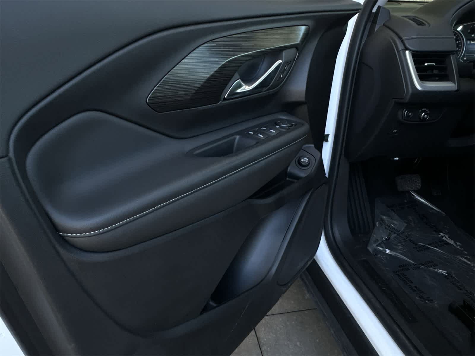 Thumbnail: 2024 GMC Terrain - 30