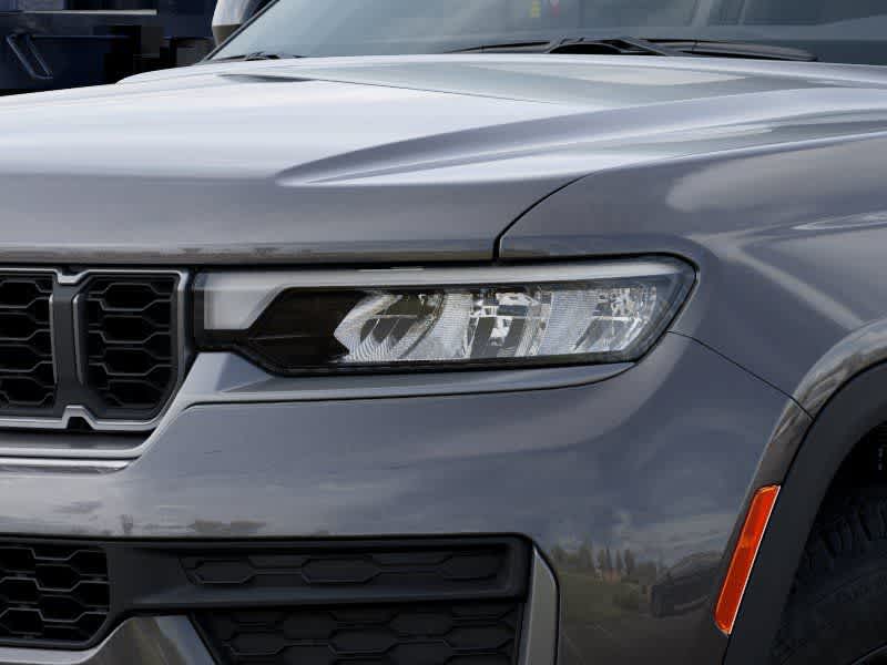 Thumbnail: 2026 Jeep Grand Cherokee - 10
