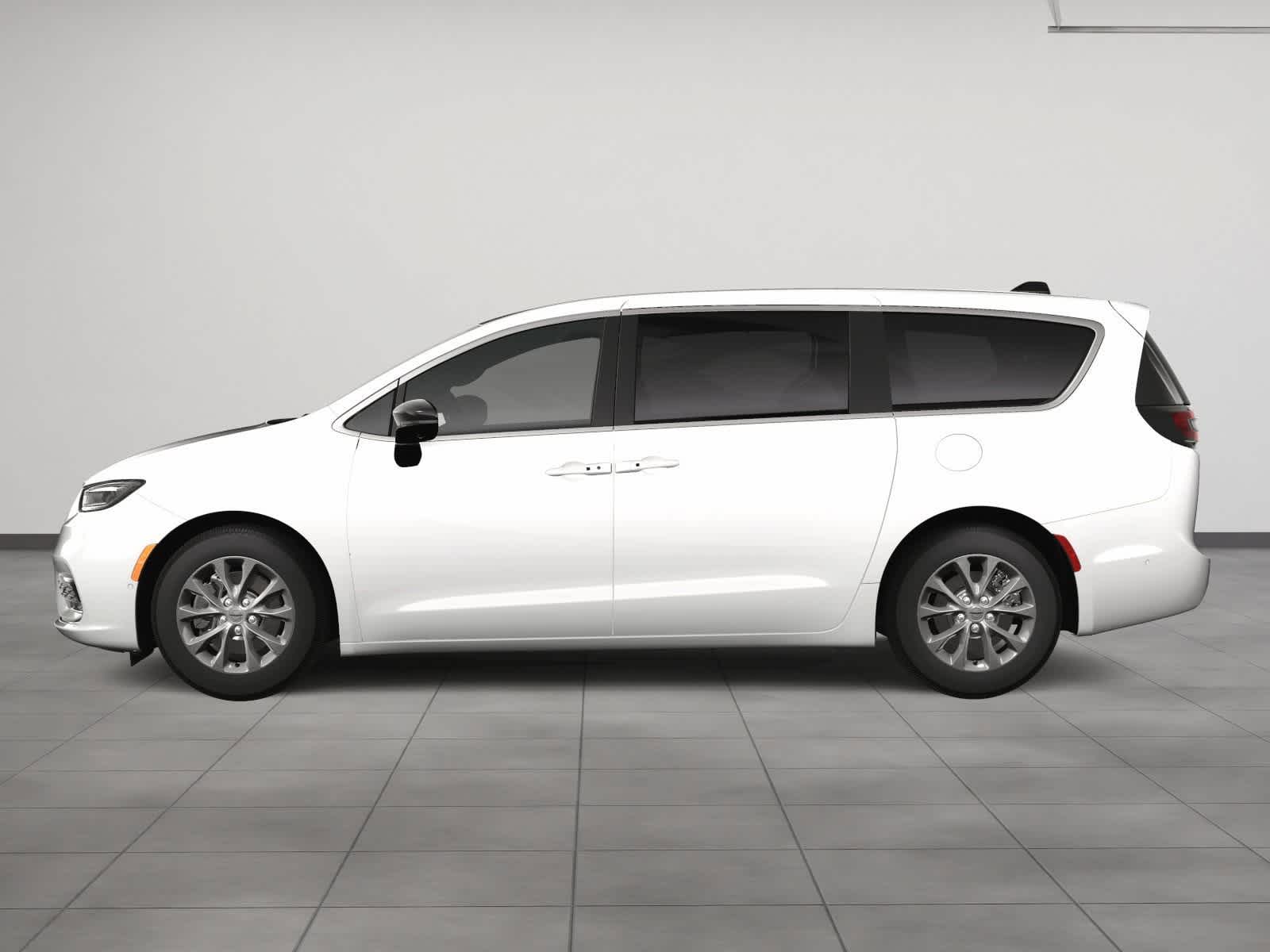 Thumbnail: 2025 Chrysler Pacifica - 3