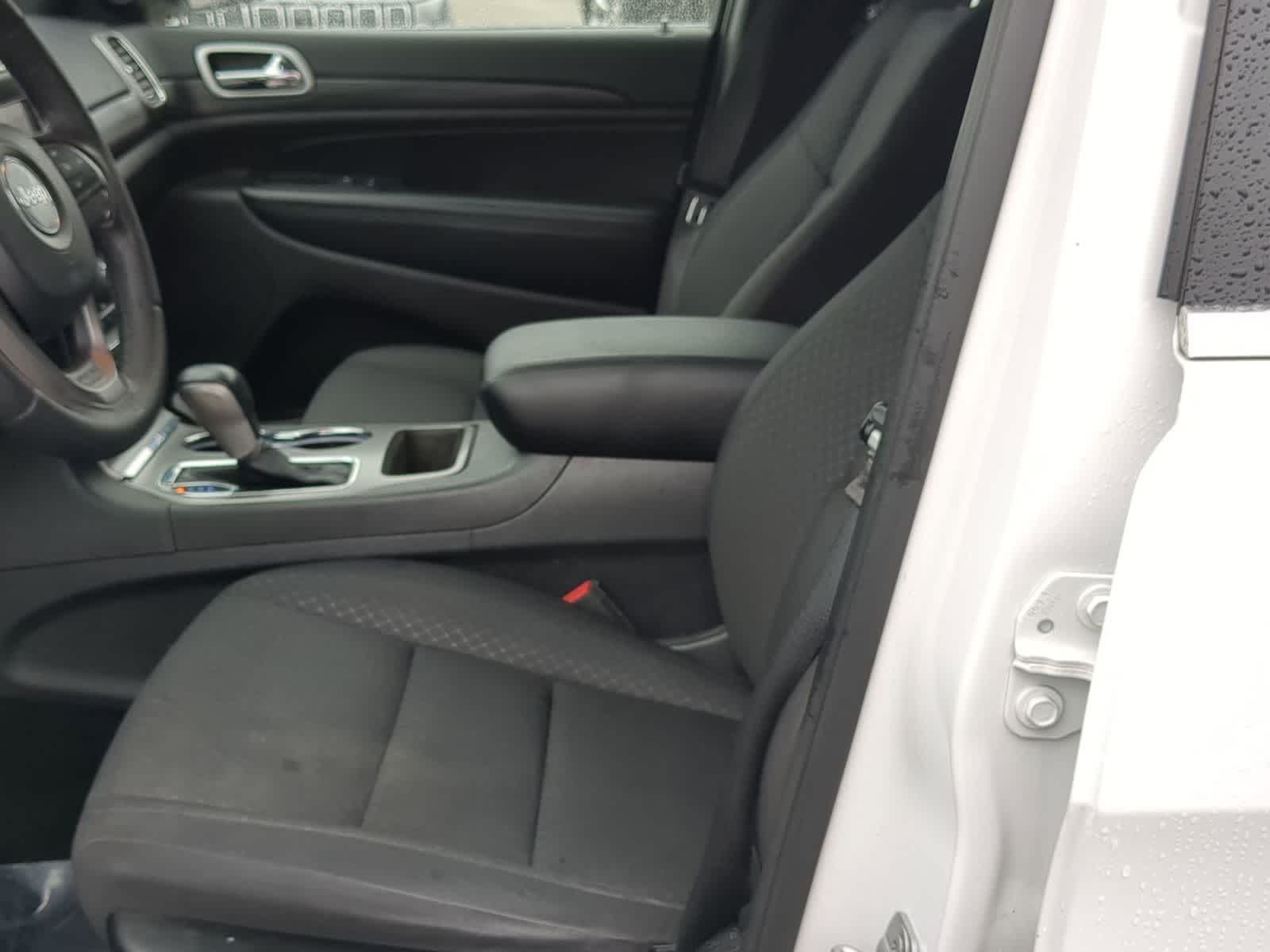 Thumbnail: 2019 Jeep Grand Cherokee - 16