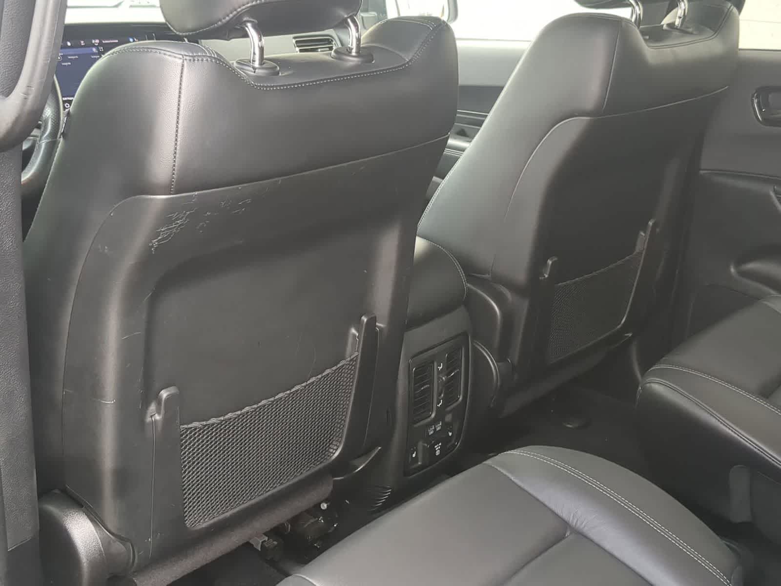 Thumbnail: 2022 Dodge Durango - 18