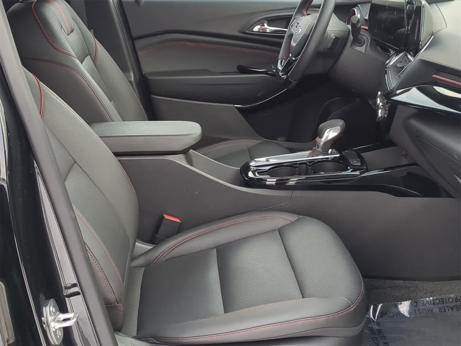 Thumbnail: 2024 Chevrolet Trax - 21