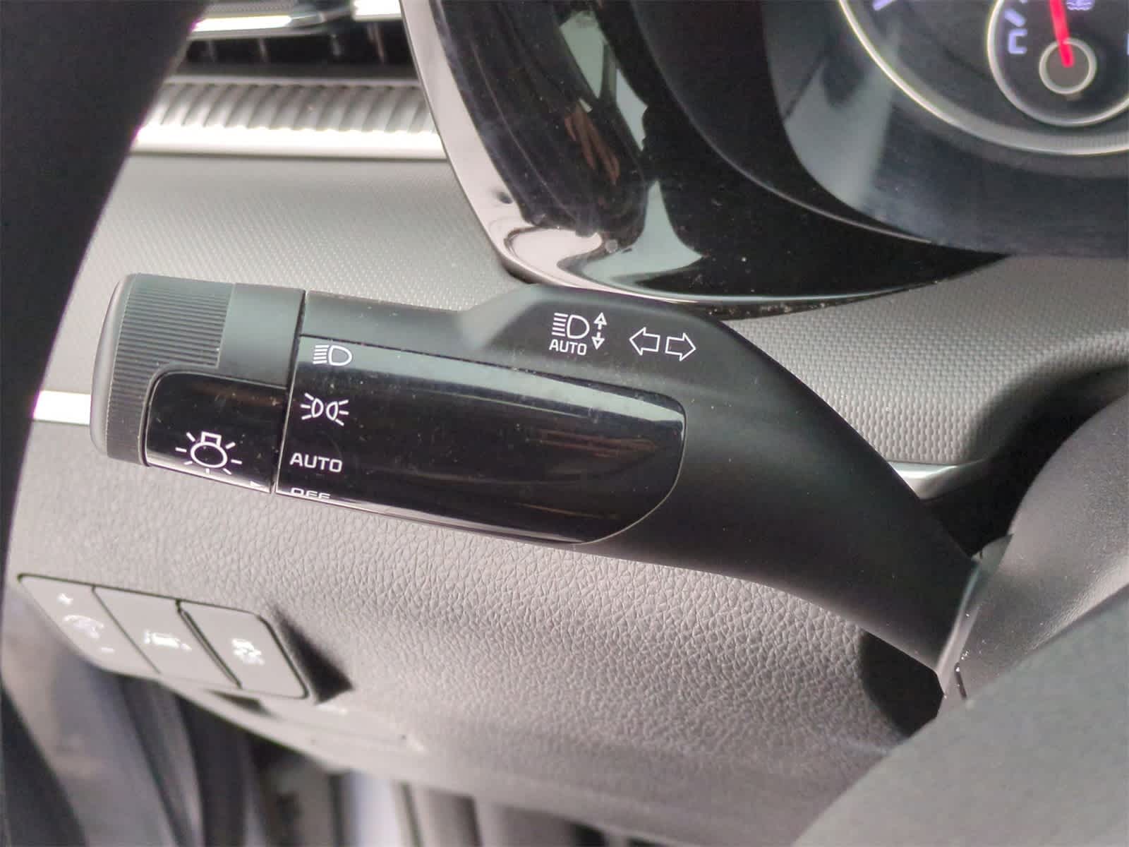 Thumbnail: 2022 Kia K5 - 26