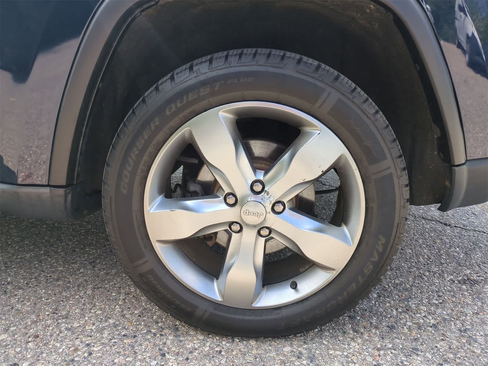 2012 Jeep Grand Cherokee Overland 13