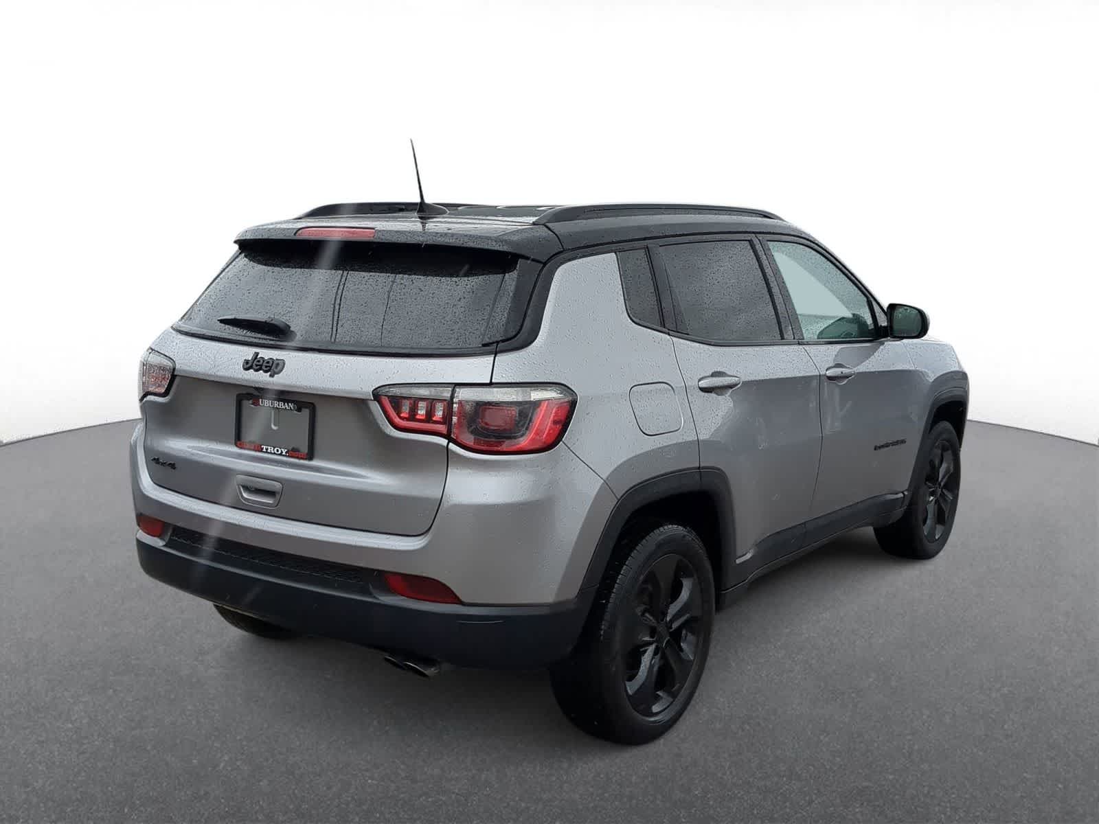 Thumbnail: 2018 Jeep Compass - 8