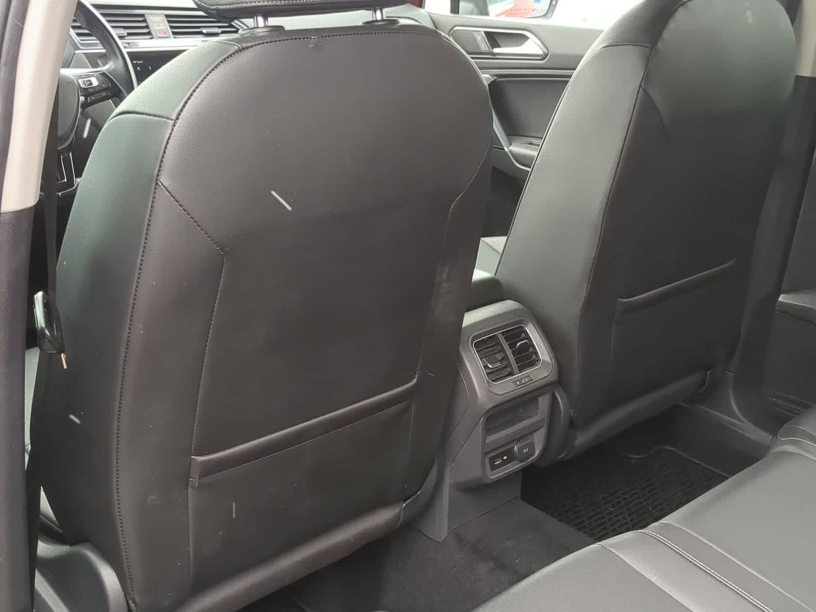 Thumbnail: 2018 Volkswagen Tiguan - 18