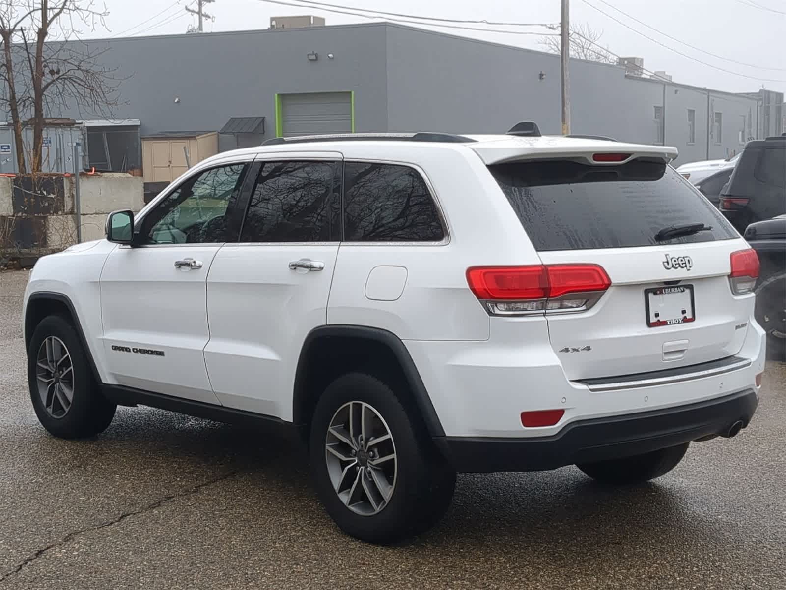 Thumbnail: 2019 Jeep Grand Cherokee - 12