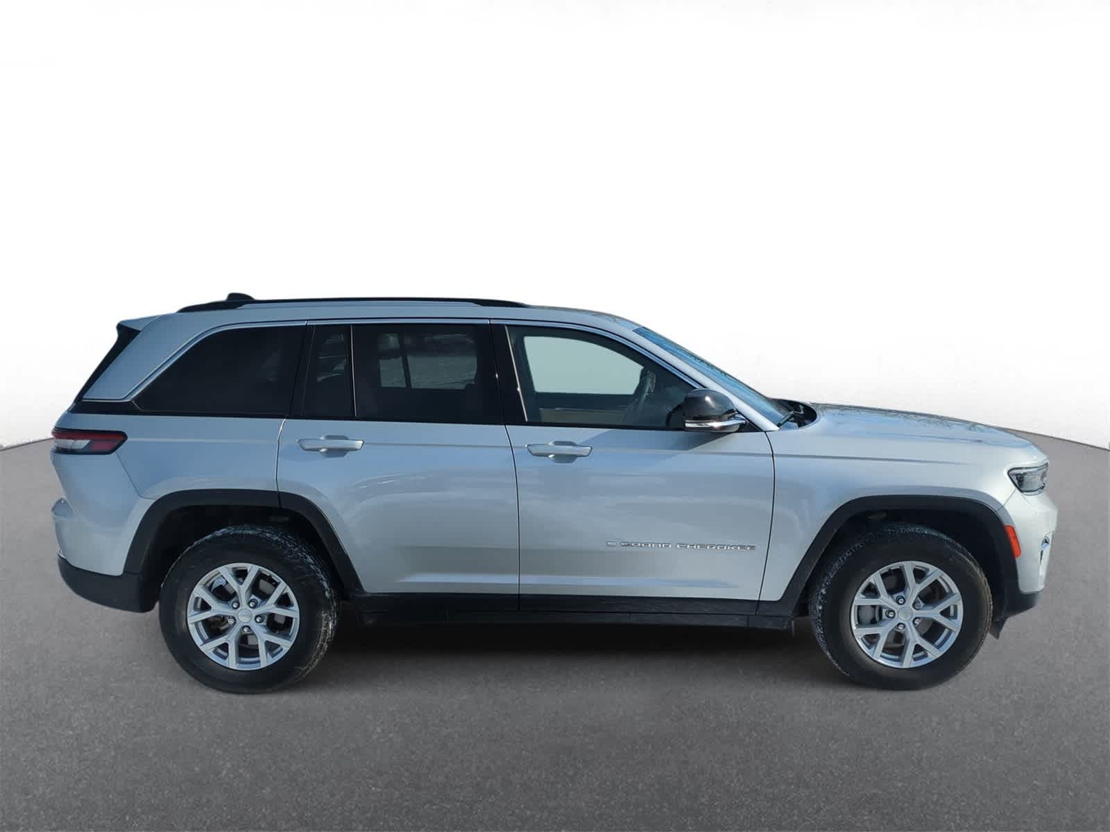 Thumbnail: 2023 Jeep Grand Cherokee - 9