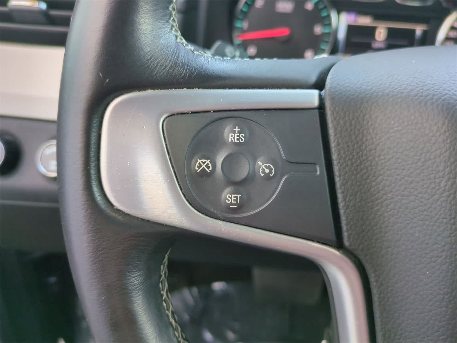 Thumbnail: 2017 GMC Yukon XL - 23