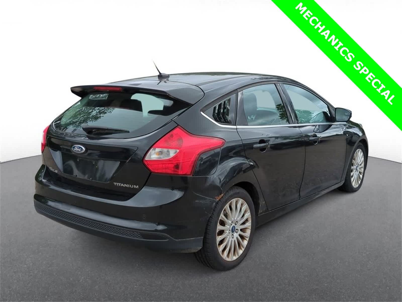 Thumbnail: 2012 Ford Focus - 8