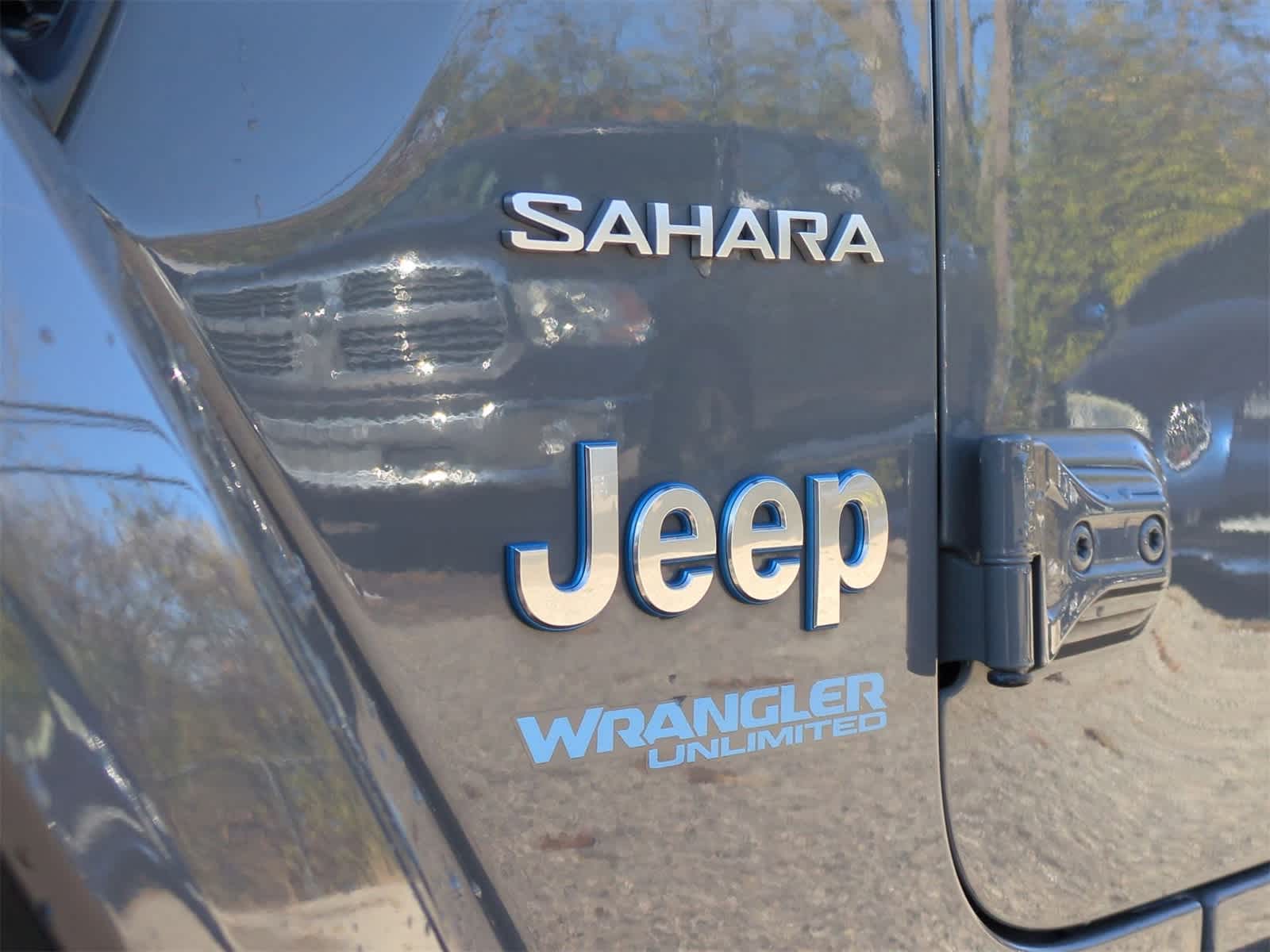 Thumbnail: 2022 Jeep Wrangler - 12