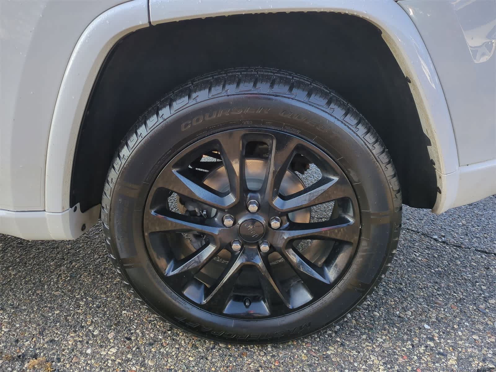 Thumbnail: 2020 Jeep Grand Cherokee - 14