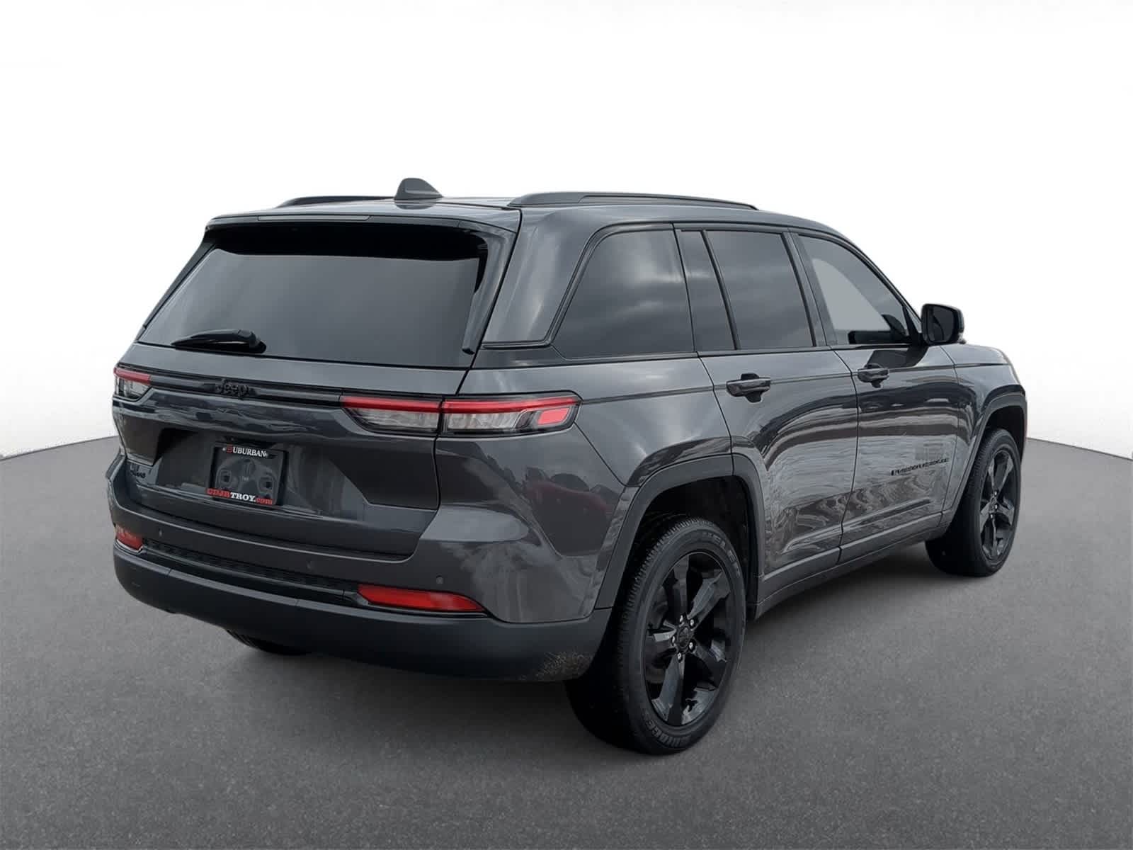 Thumbnail: 2024 Jeep Grand Cherokee - 8