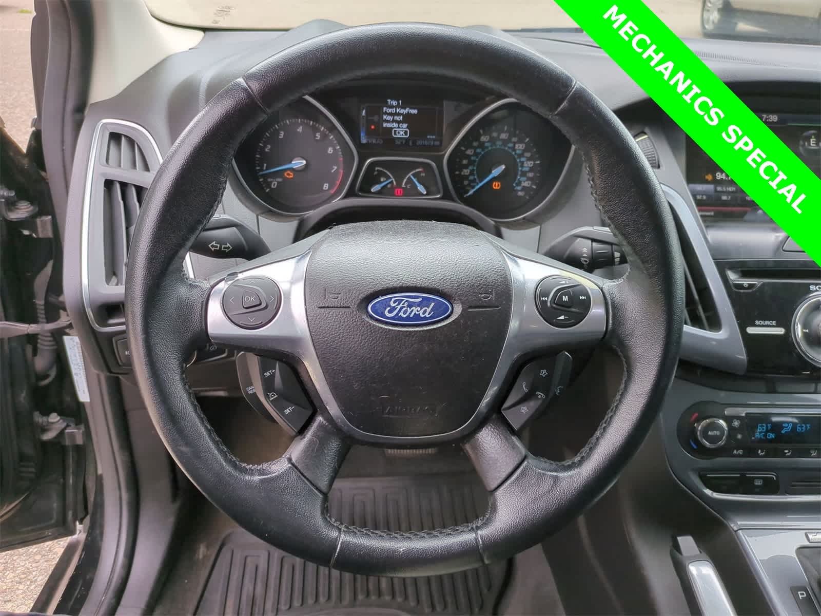 Thumbnail: 2012 Ford Focus - 20