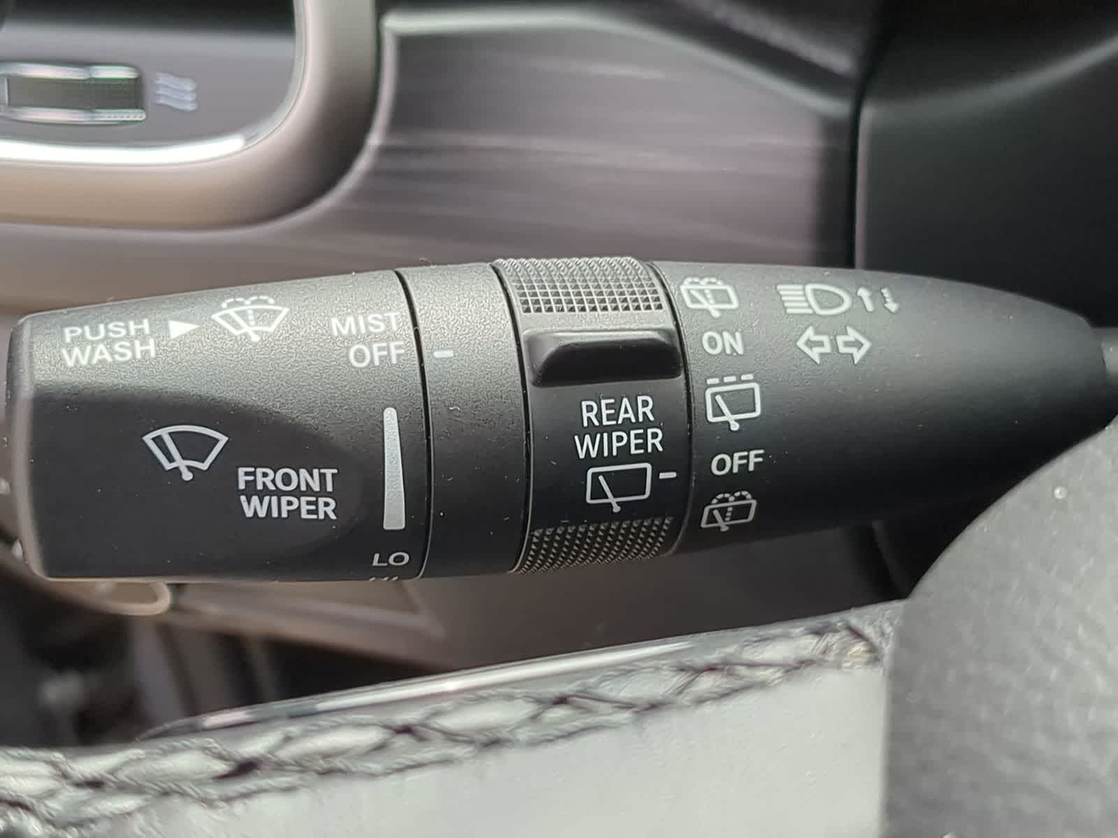 Thumbnail: 2020 Jeep Grand Cherokee - 25