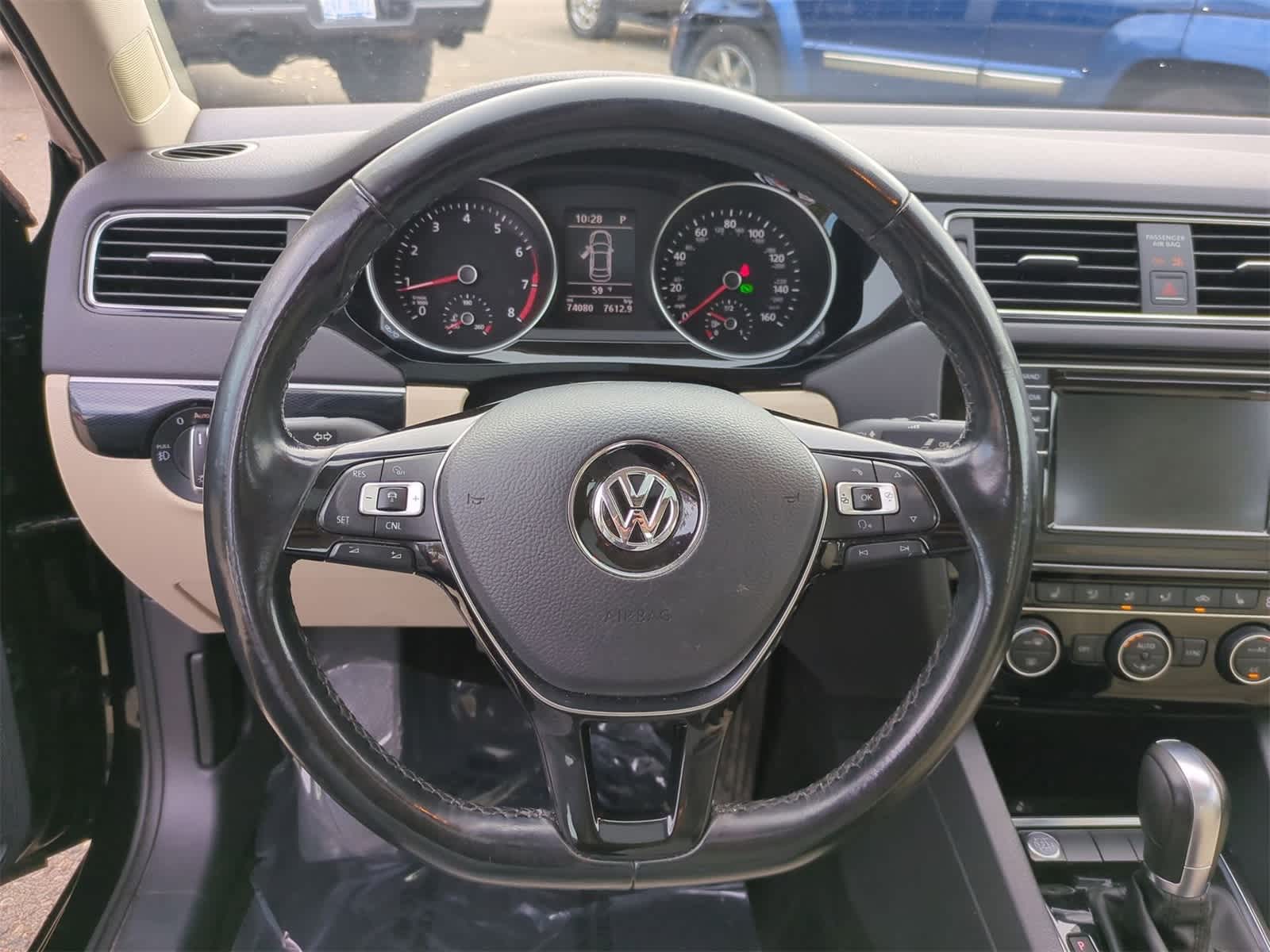 Thumbnail: 2017 Volkswagen Jetta - 23