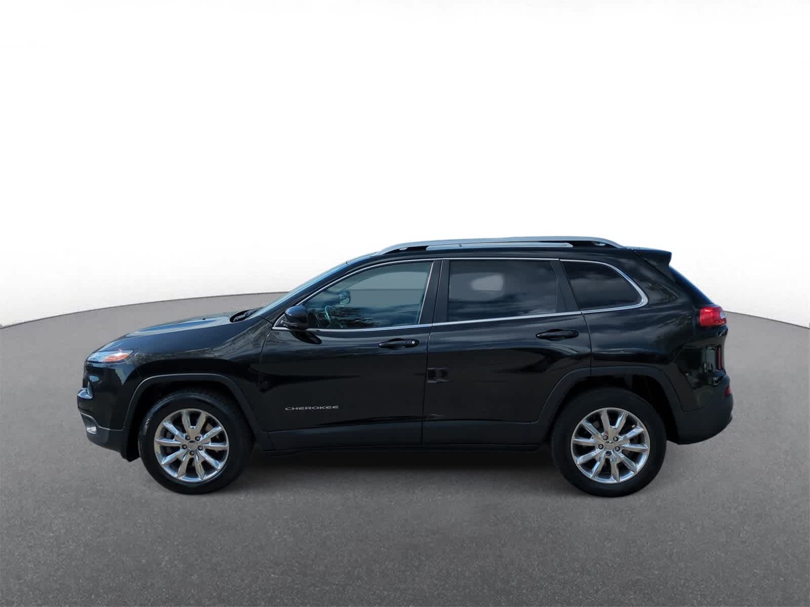 Thumbnail: 2016 Jeep Cherokee - 5
