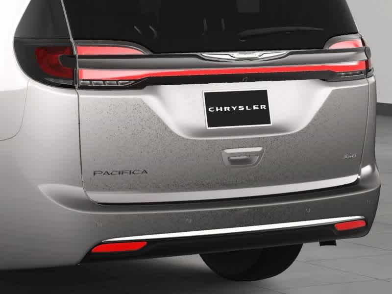 Thumbnail: 2025 Chrysler Pacifica - 16