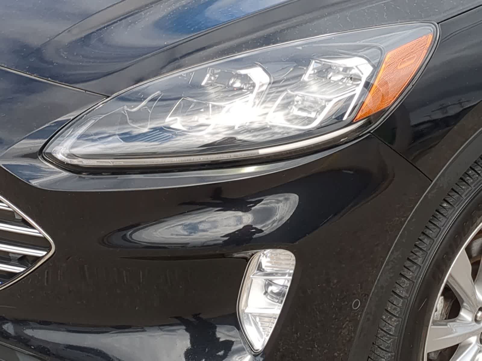 Thumbnail: 2022 Ford Escape - 11