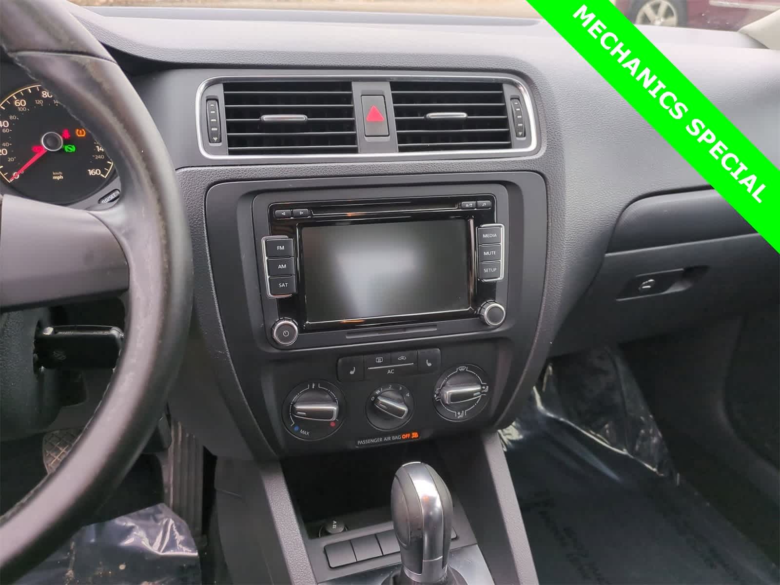 Thumbnail: 2011 Volkswagen Jetta - 26