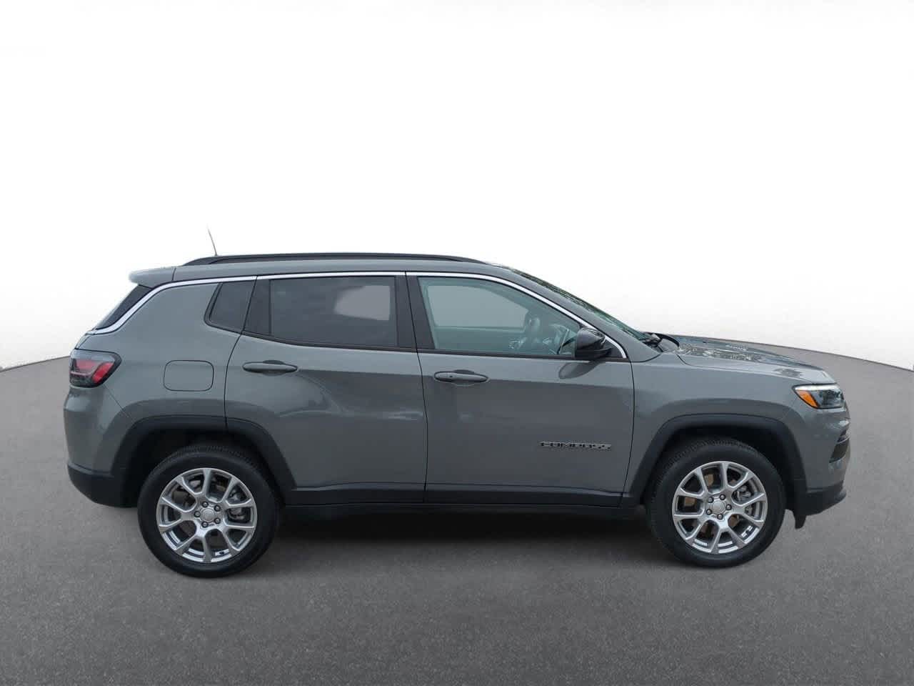 Thumbnail: 2024 Jeep Compass - 9