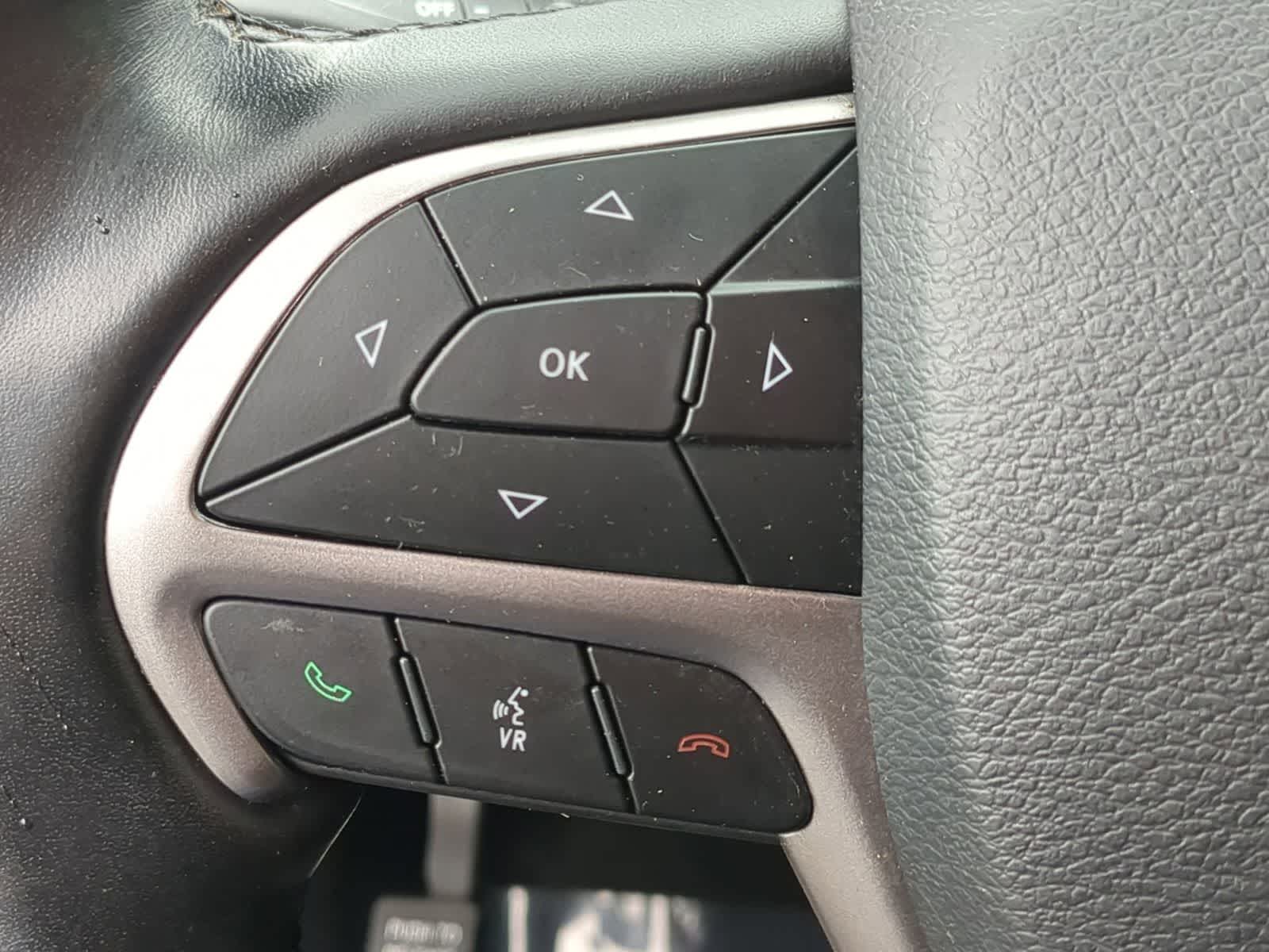 Thumbnail: 2020 Jeep Grand Cherokee - 23