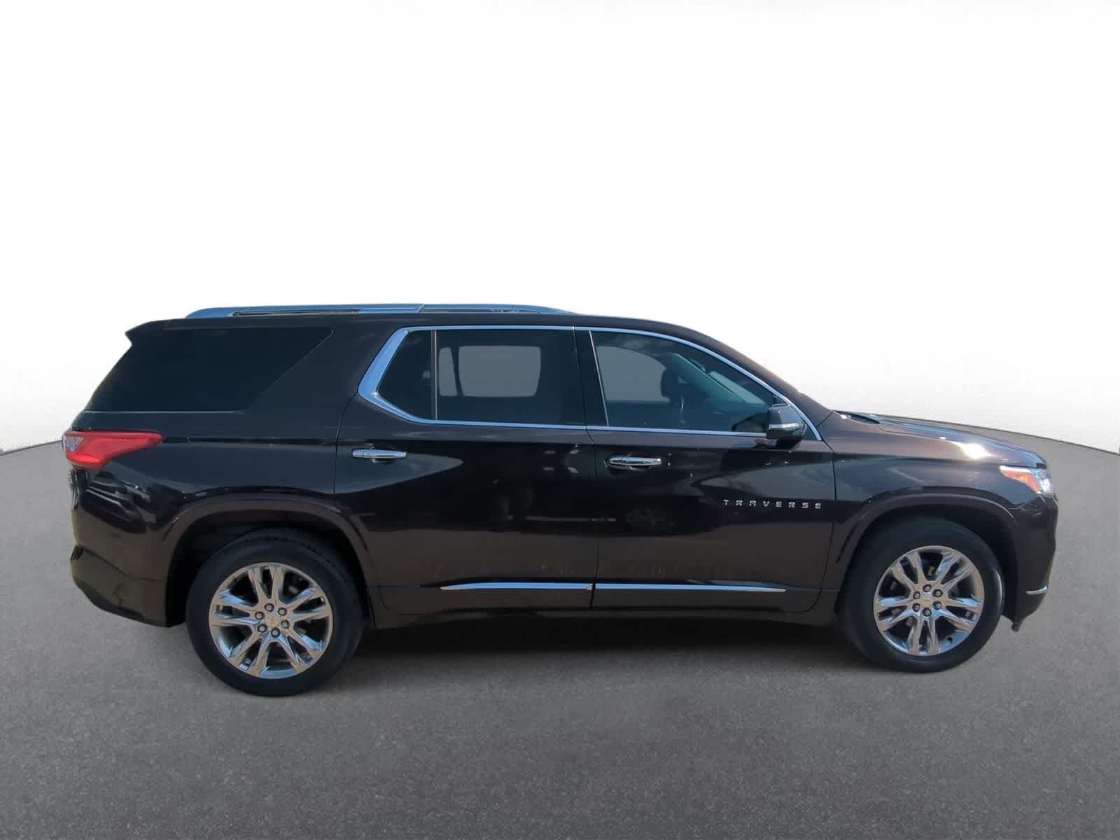 Thumbnail: 2018 Chevrolet Traverse - 9