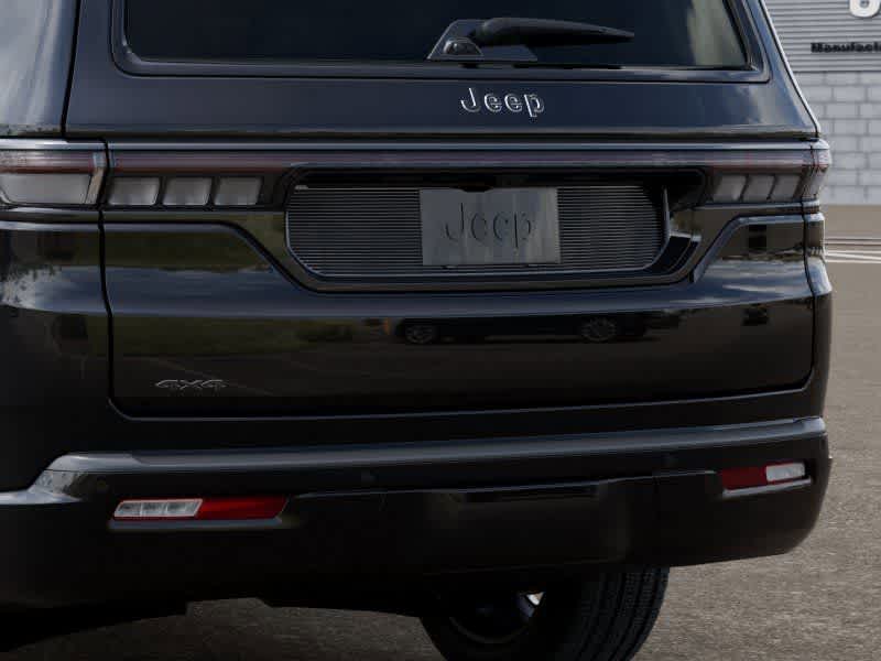 Thumbnail: 2026 Jeep Grand Wagoneer - 13