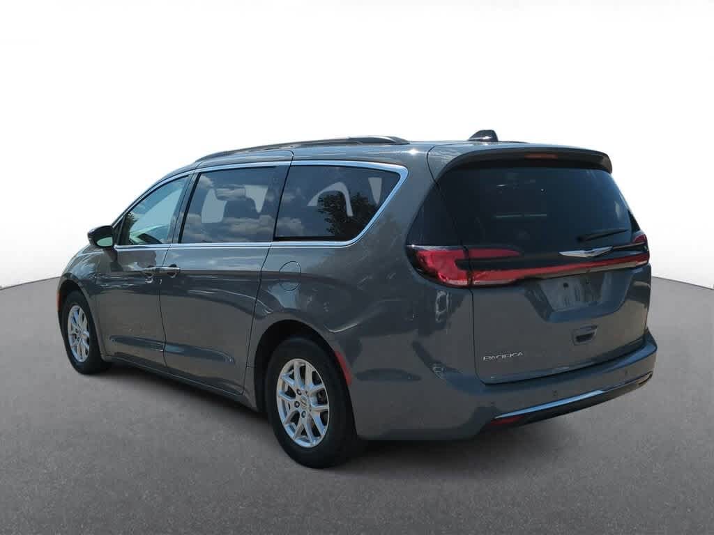 2022 Chrysler Pacifica Touring L 6