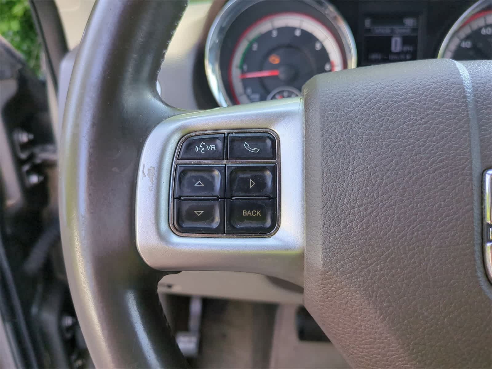 Thumbnail: 2011 Dodge Durango - 21