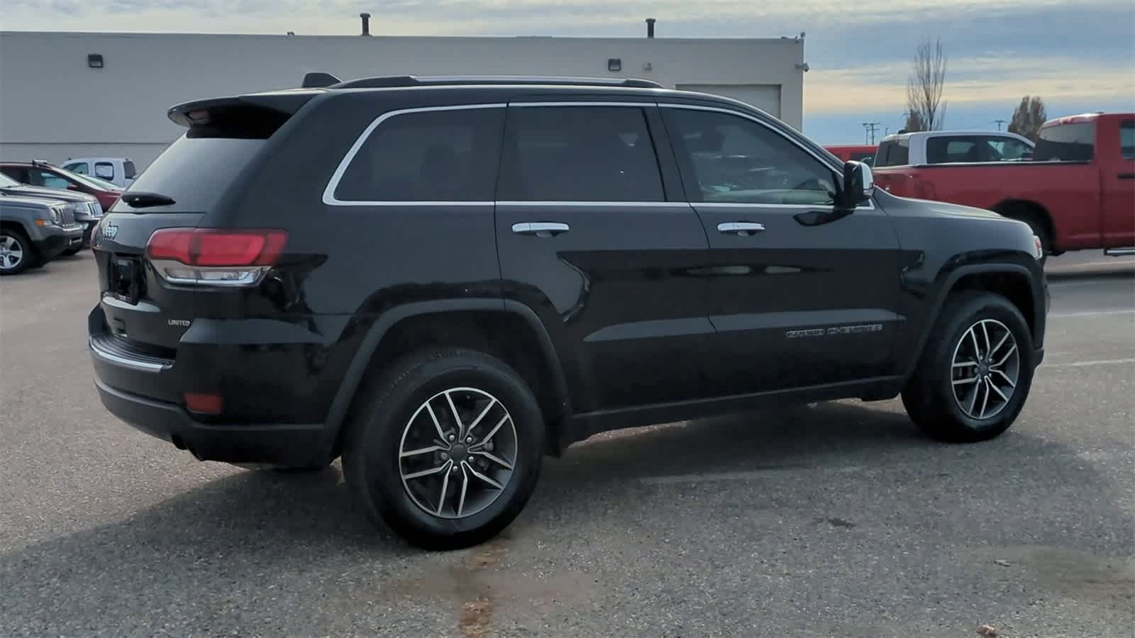 Thumbnail: 2021 Jeep Grand Cherokee - 8