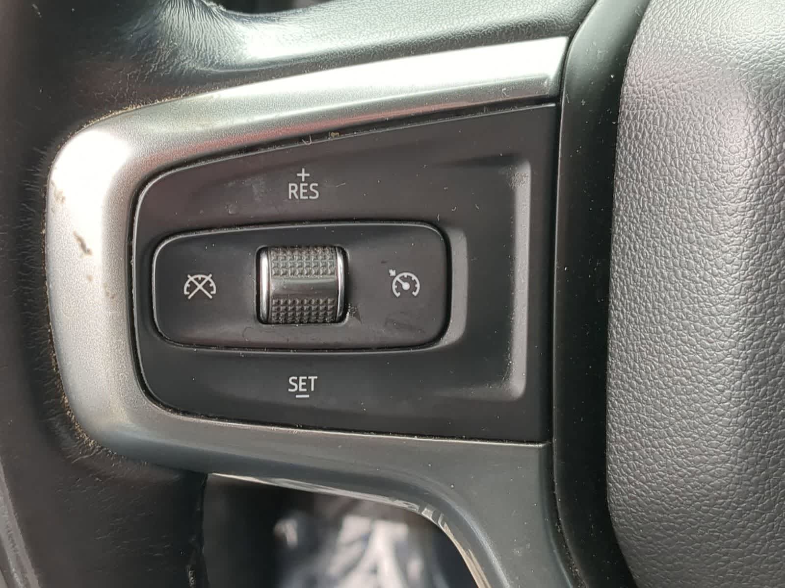 Thumbnail: 2021 Chevrolet Silverado 1500 - 23